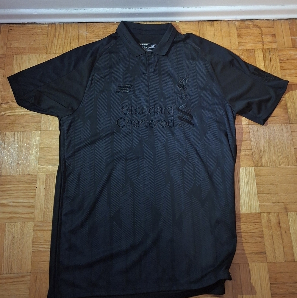 Blackout Liverpool 18/19 Jersey